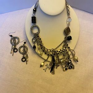 Treska Necklace and Earring Set